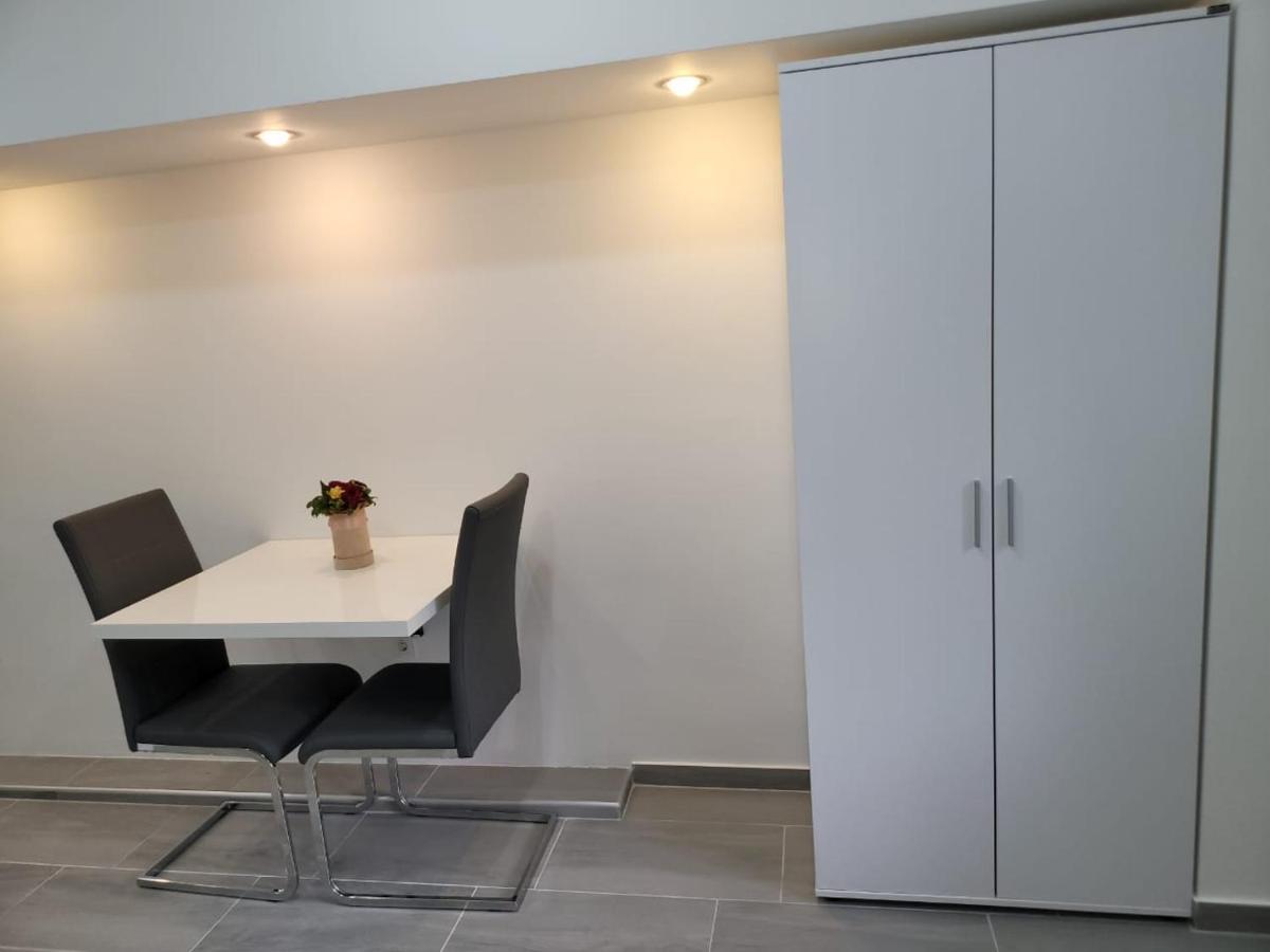 Apartment Diamond -Modern And Lovely Seaside Studio Apartment Kotor Buitenkant foto