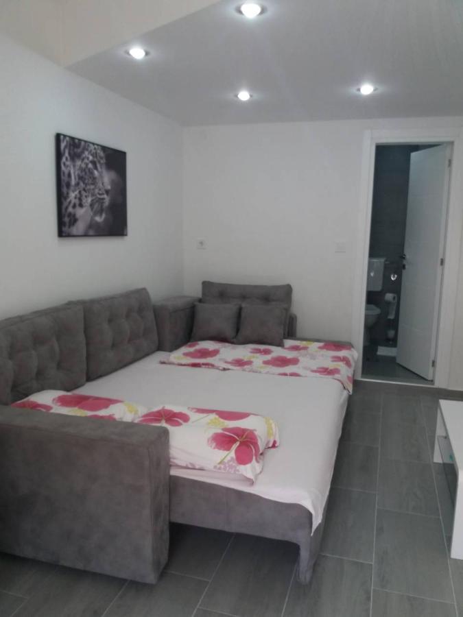 Apartment Diamond -Modern And Lovely Seaside Studio Apartment Kotor Buitenkant foto